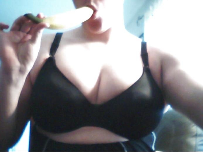 8P Gay Crossdresser BBW!!