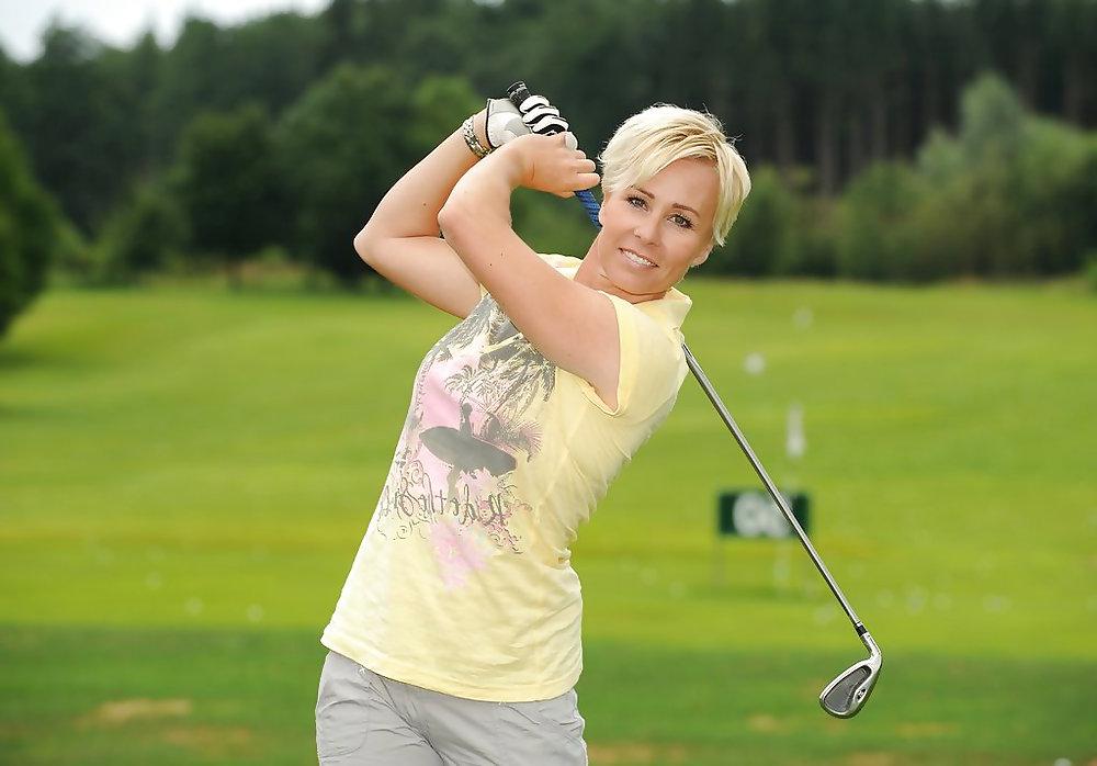 25P Sonja Zietlow sexy 