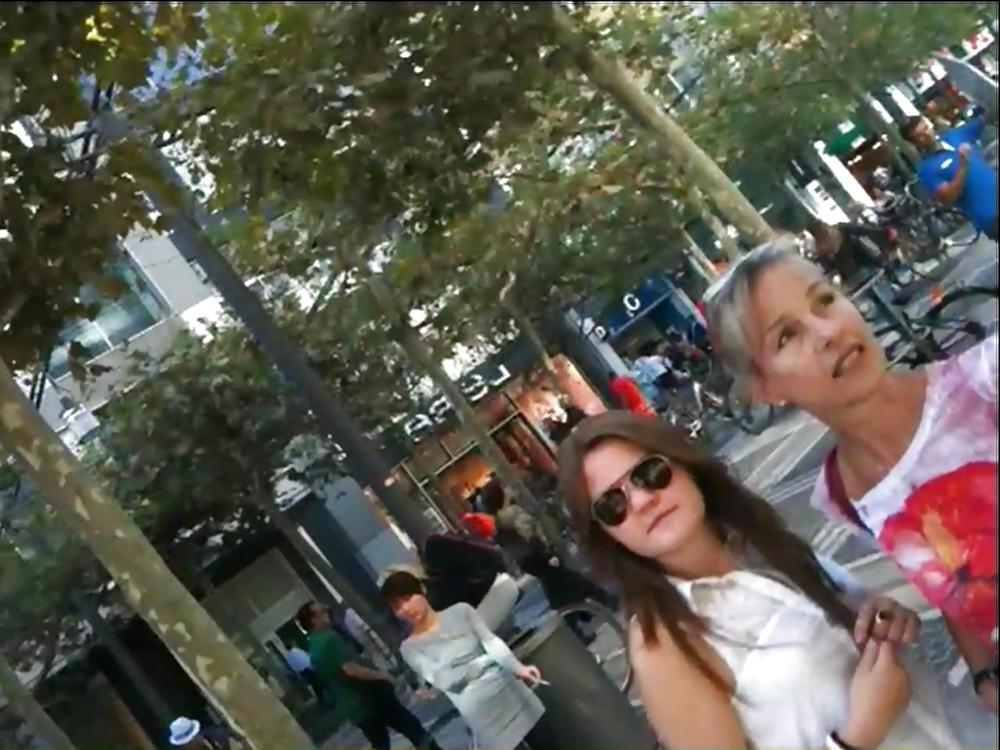 25P VOYEUR TEEN STREET 03  - COMMENT YOUR FAV