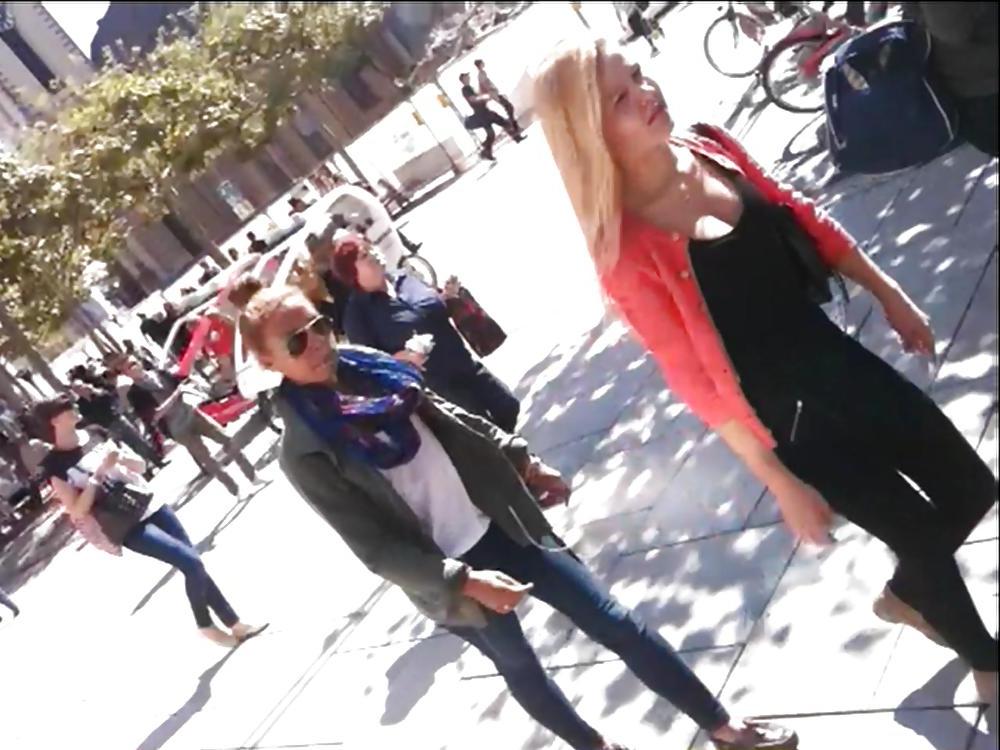 25P VOYEUR TEEN STREET 03  - COMMENT YOUR FAV
