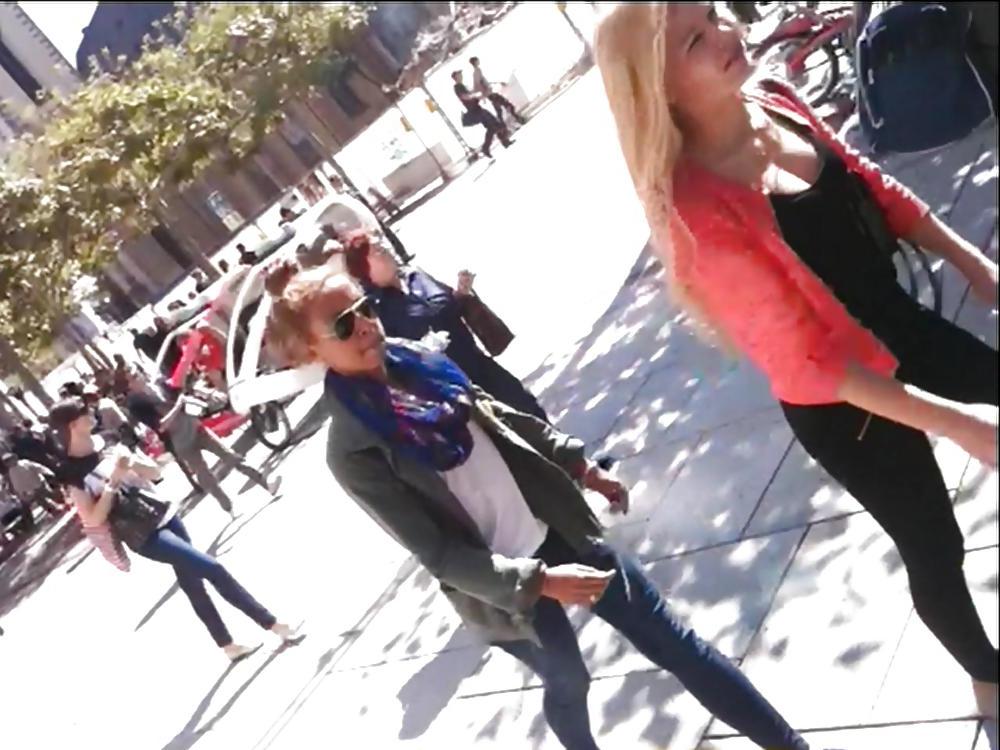 25P VOYEUR TEEN STREET 03  - COMMENT YOUR FAV