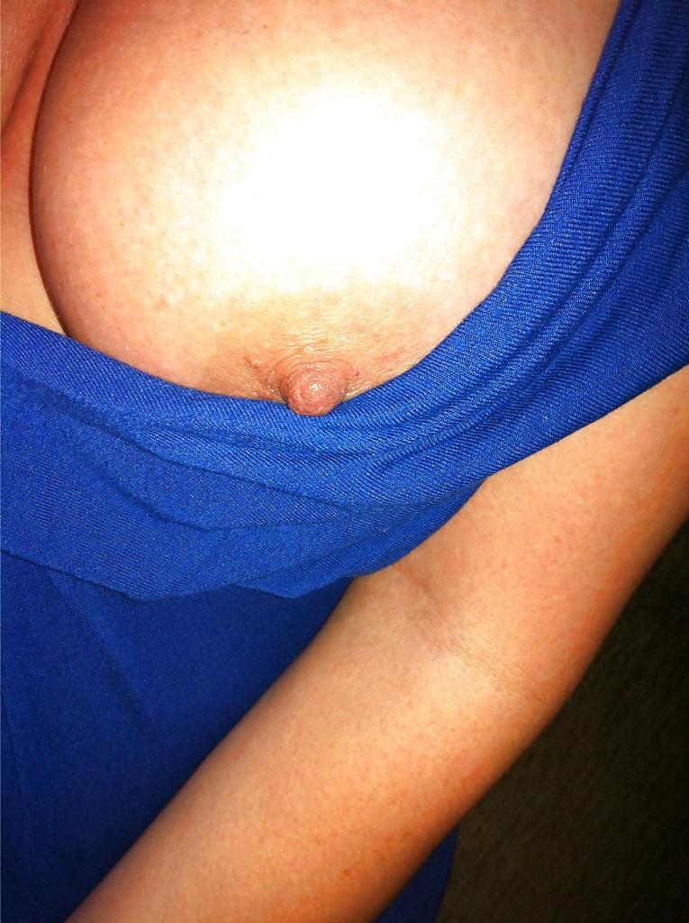 25P Amazing Big Boobs Milf Selfshots