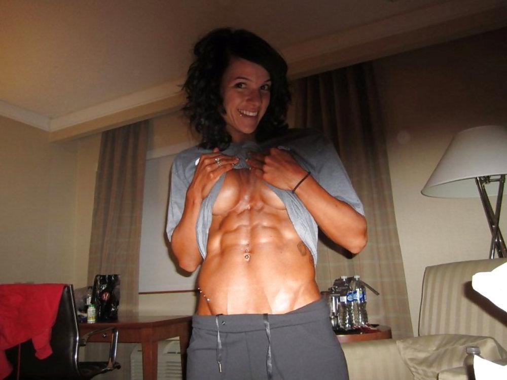 25P Hot Fitness Babes 2