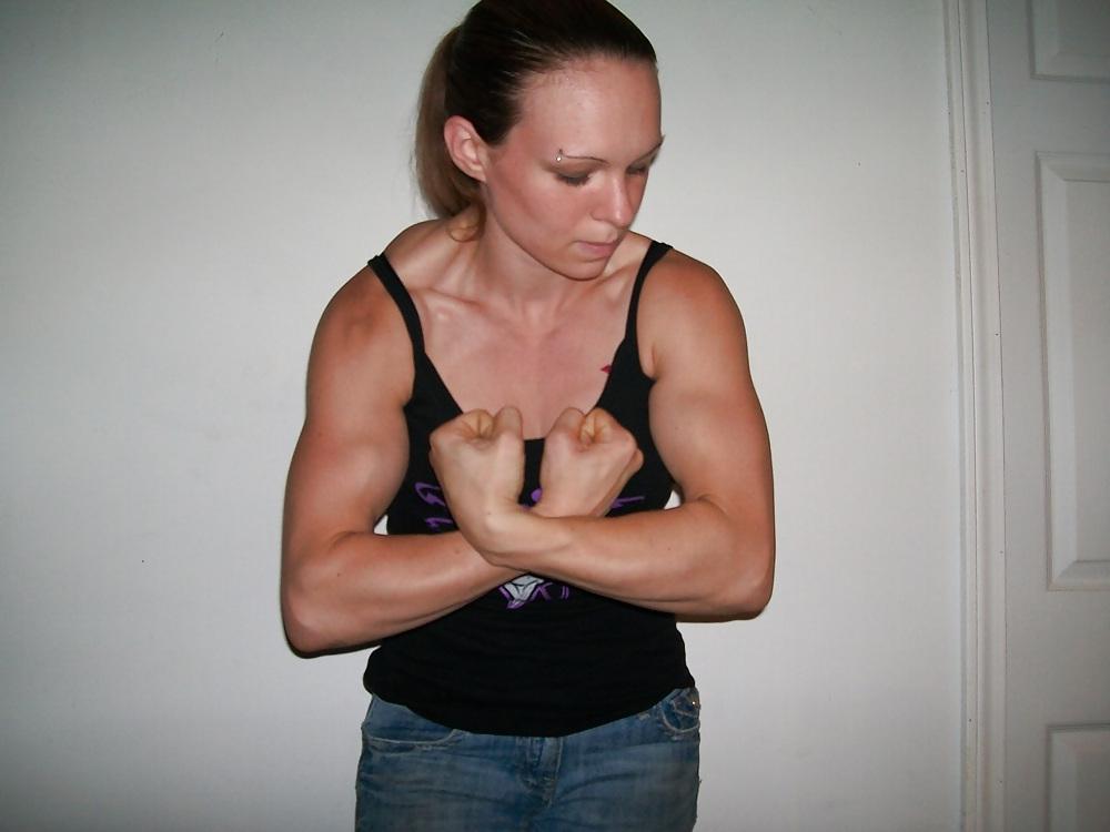 25P Hot Fitness Babes 2