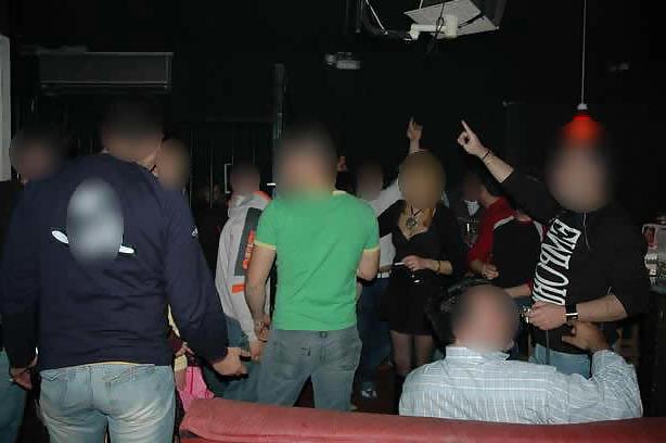 25P Swinger Babesin Action