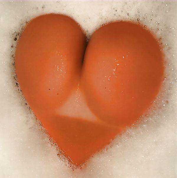 25P Random Erotic Photos