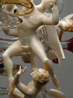 4P The erotic art of glass