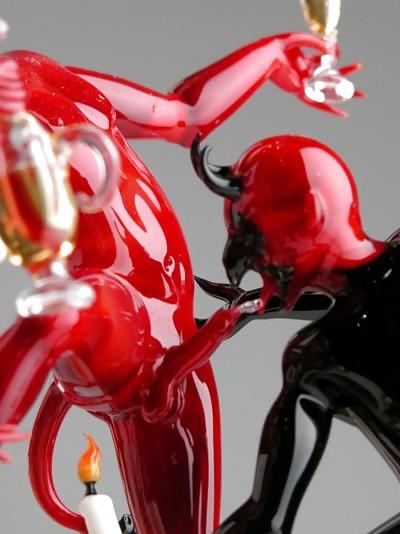 4P The erotic art of glass