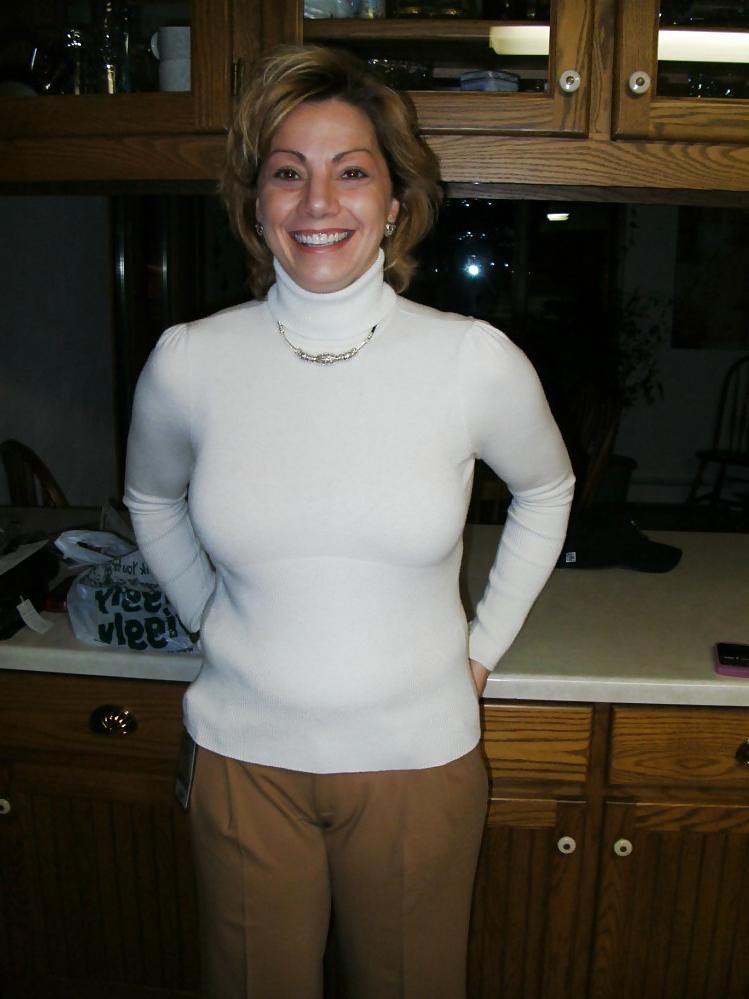 16P Mom loves public nudity - N. C. 