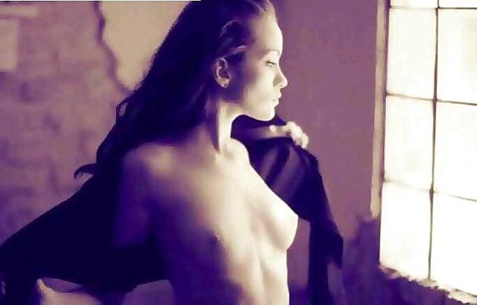 25P Olivia Wilde as a stripper