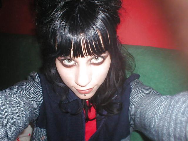 17P ALT Street Slut