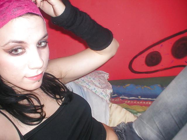 17P ALT Street Slut