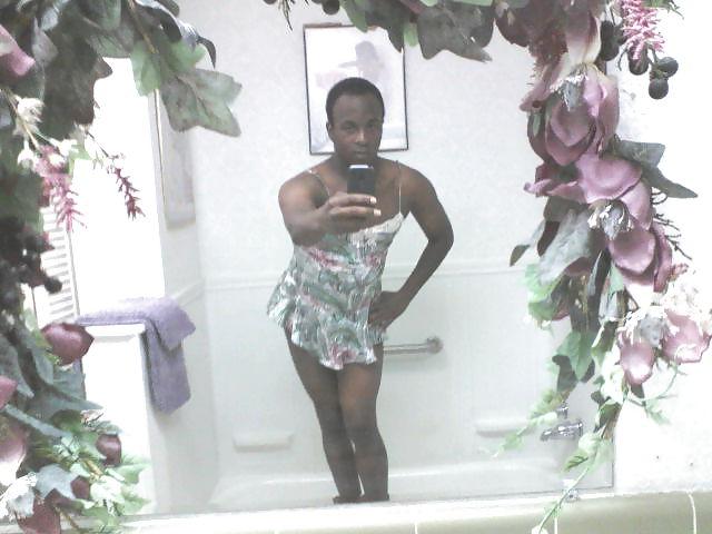 18P Arina'a Crossdressing Pics + NUDE