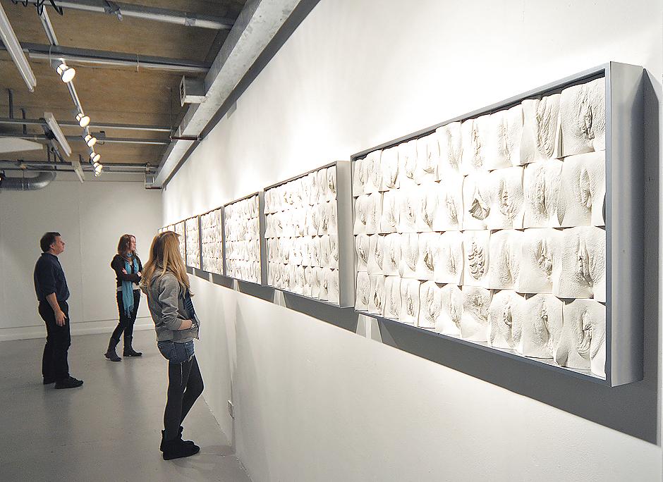 25P Big Erotic Sculptures 3 - Vulva Casts - Read Comment
