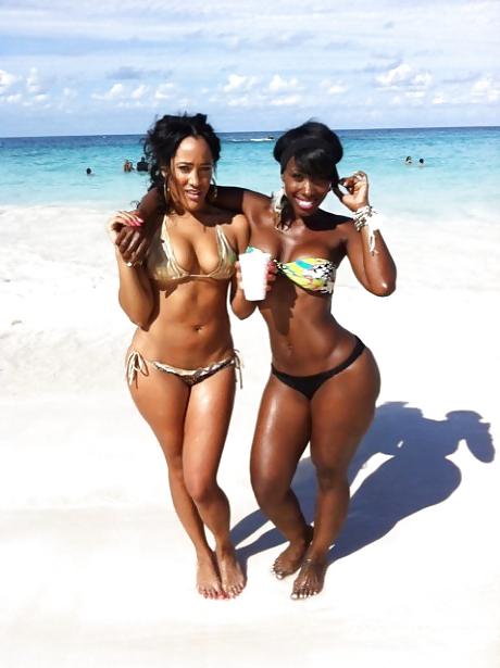 25P Beach Booty 1