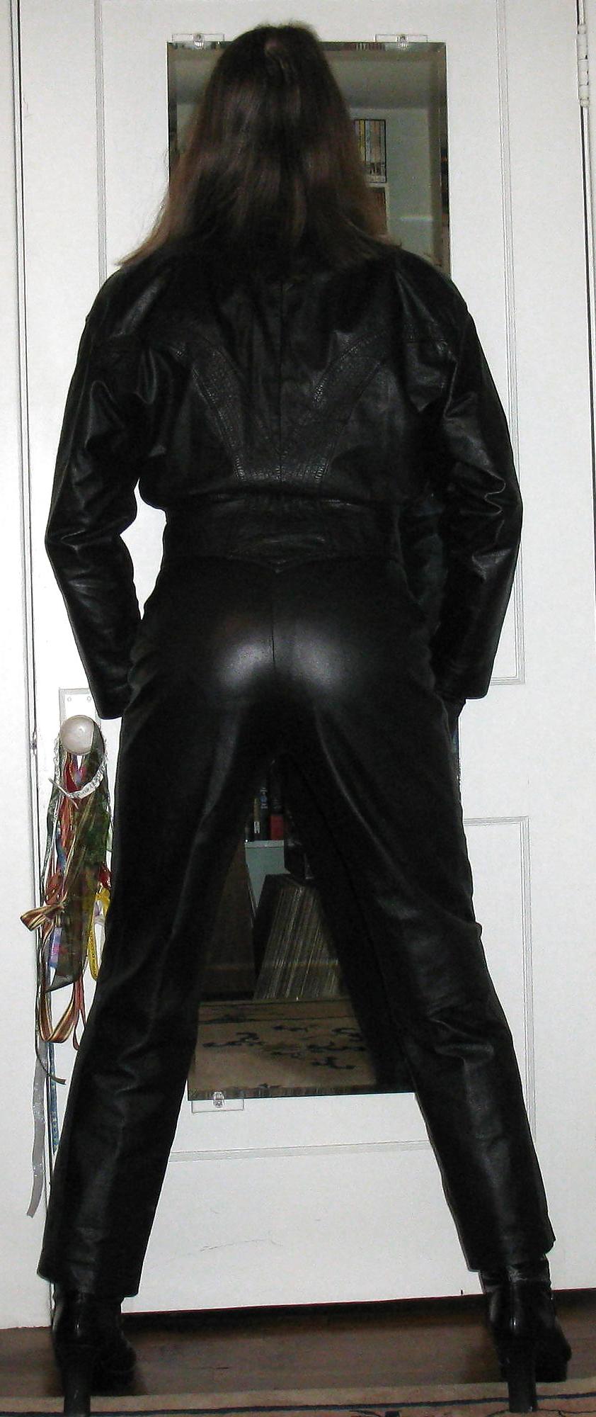 25P Crossdressing - Leather #2