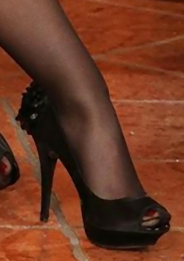 16P Nicole Sweet black stockings sex