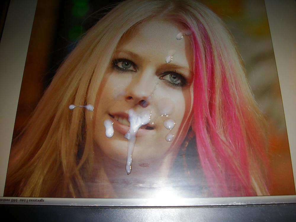 25P Avril Lavigne 2