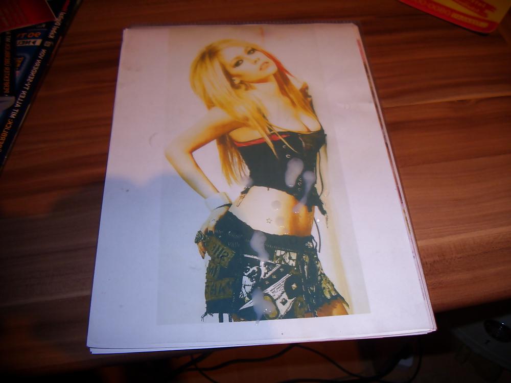 25P Avril Lavigne 2
