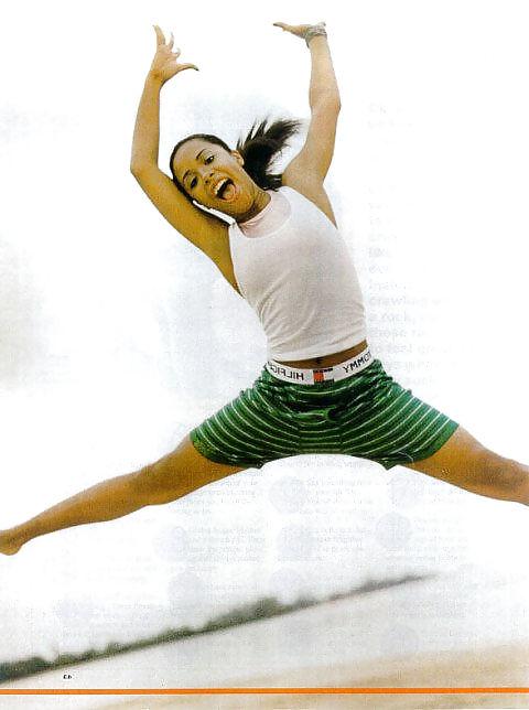 25P Aaliyah Ultimate Collection 