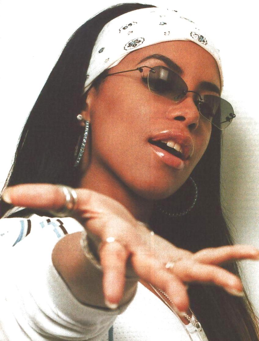 25P Aaliyah Ultimate Collection 