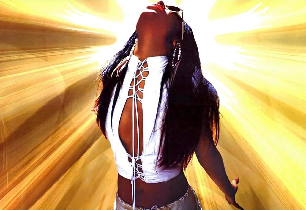 25P Aaliyah Ultimate Collection 