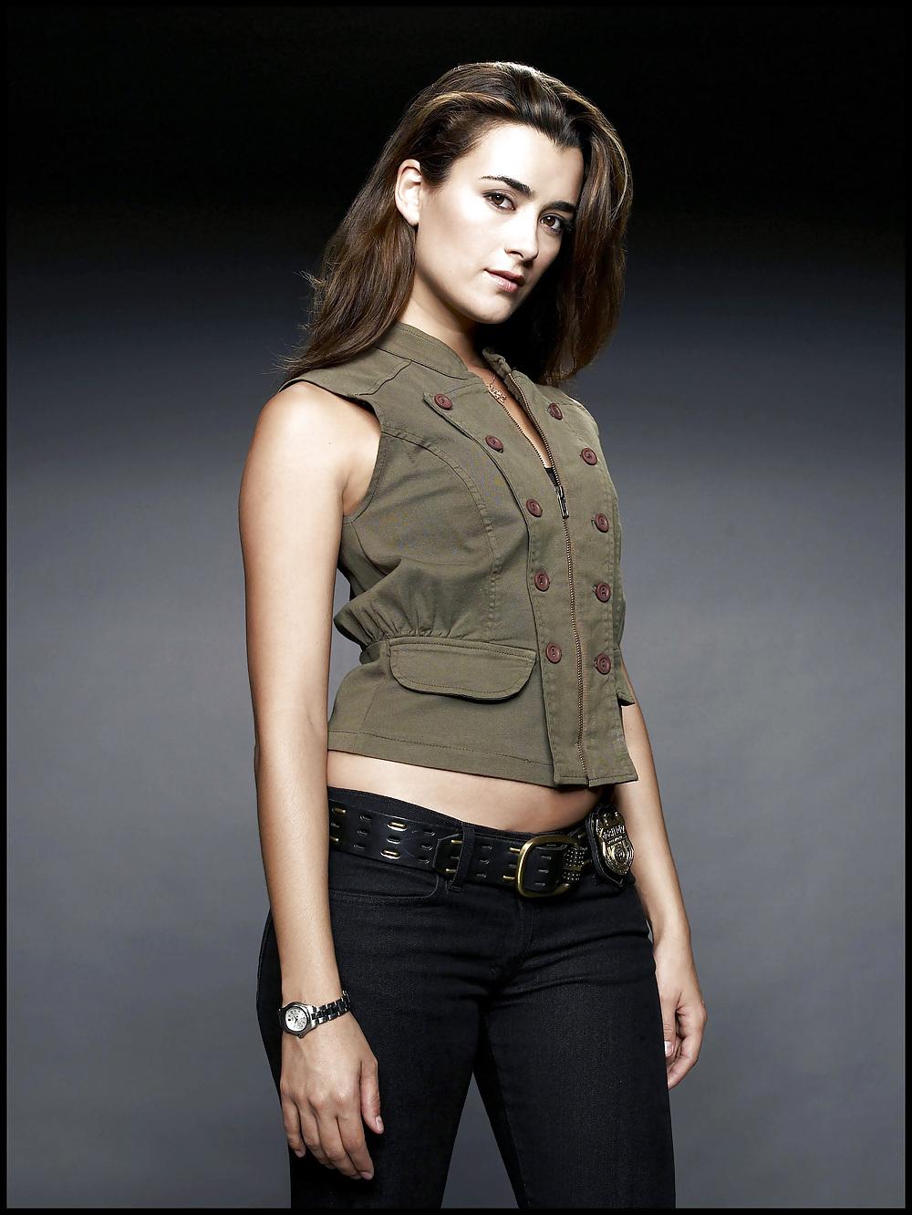 25P Cote DePablo Ultimate NCIS Collection