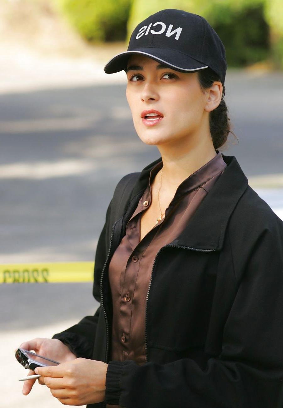 25P Cote DePablo Ultimate NCIS Collection