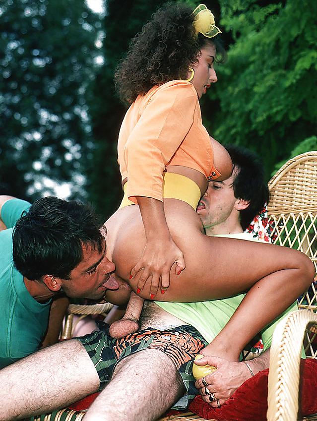 22P Erotic Weekenders