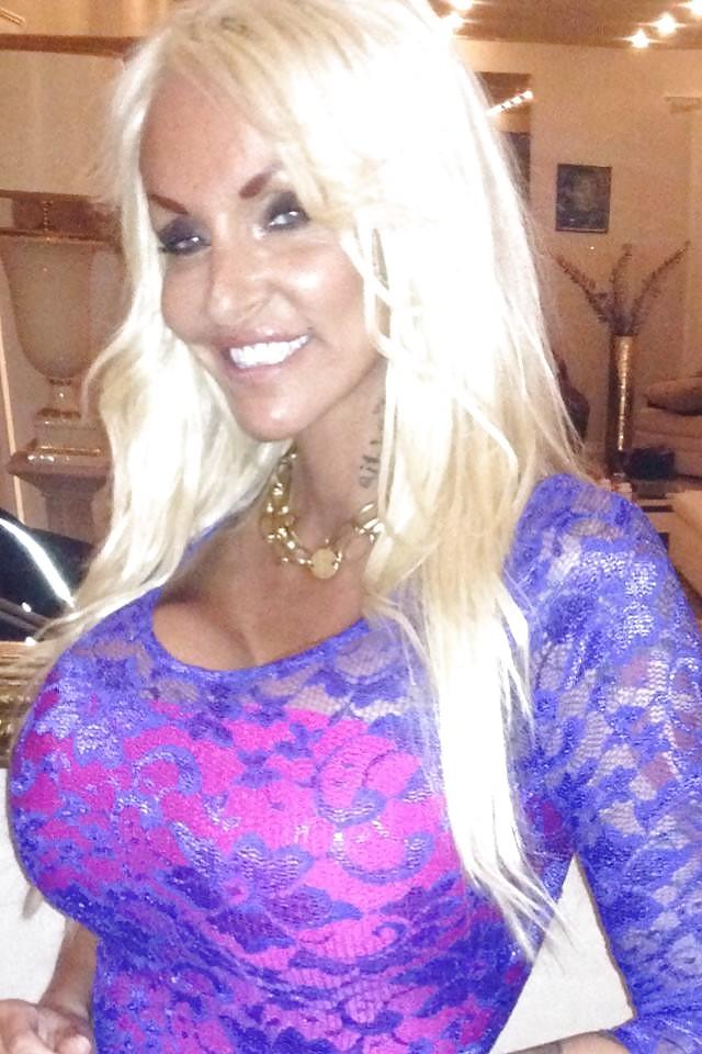 25P Big Boobs & Bodies 12
