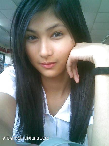 18P Sweet pinay teens