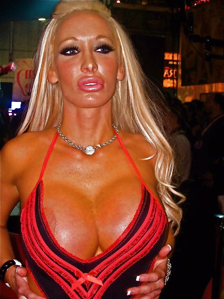 25P Big Boobs & Bodies 1