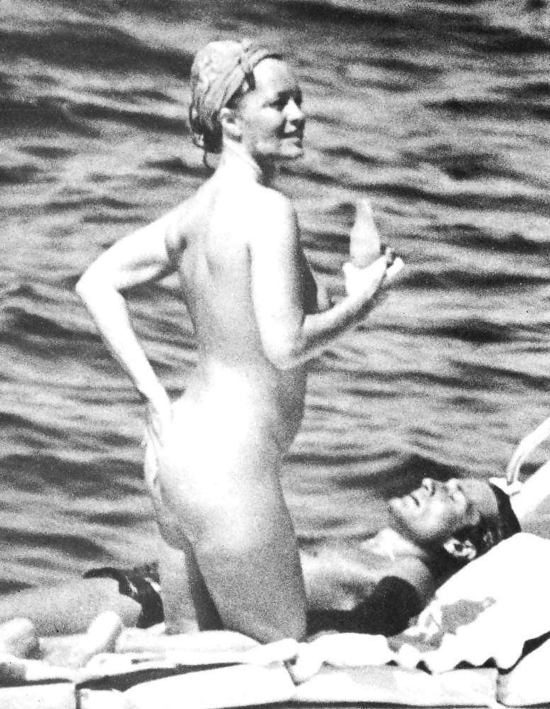25P Romy Schneider (Nue)