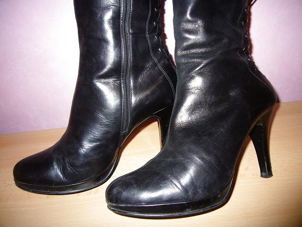 10P Black boots Blabla