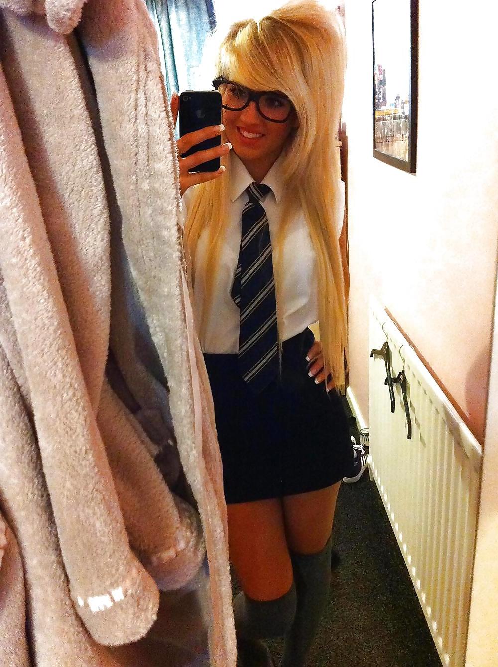 25P Hot babes 32