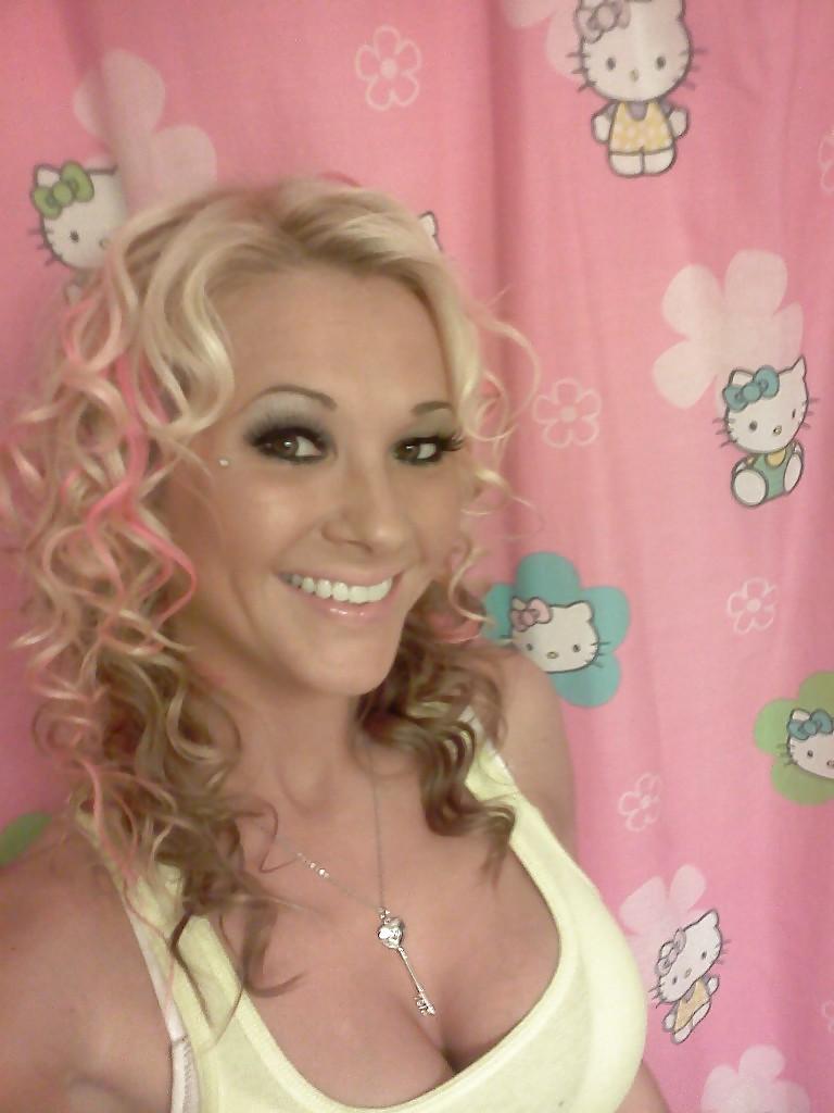14P Blonde Stripper