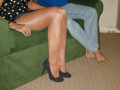 25P Milf latina swinger wife hose heels 4