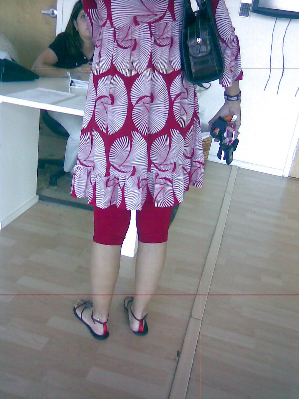 25P Milf latina swinger wife hose heels 4