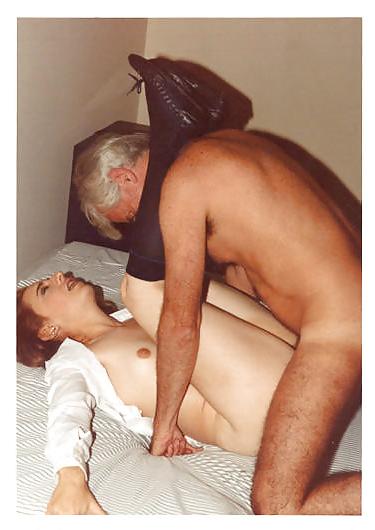 16P Retro Swinger Wife Abi