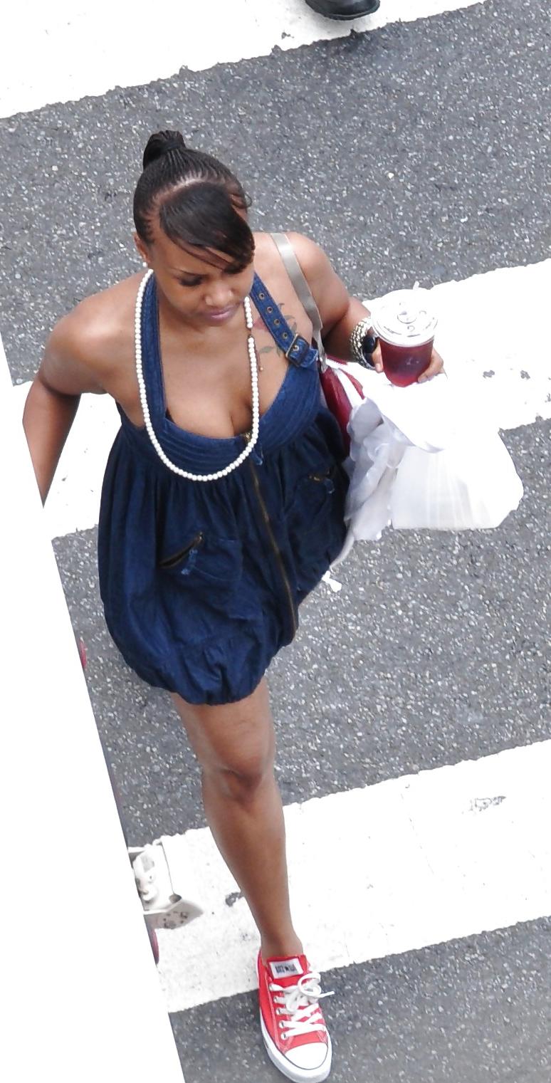 9P New York Girls on the Street