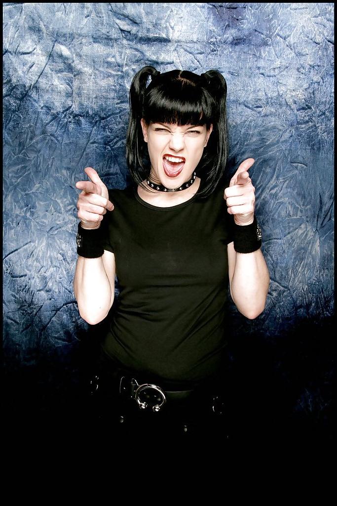 25P Pauley Perrette Ultimate NCIS Collection