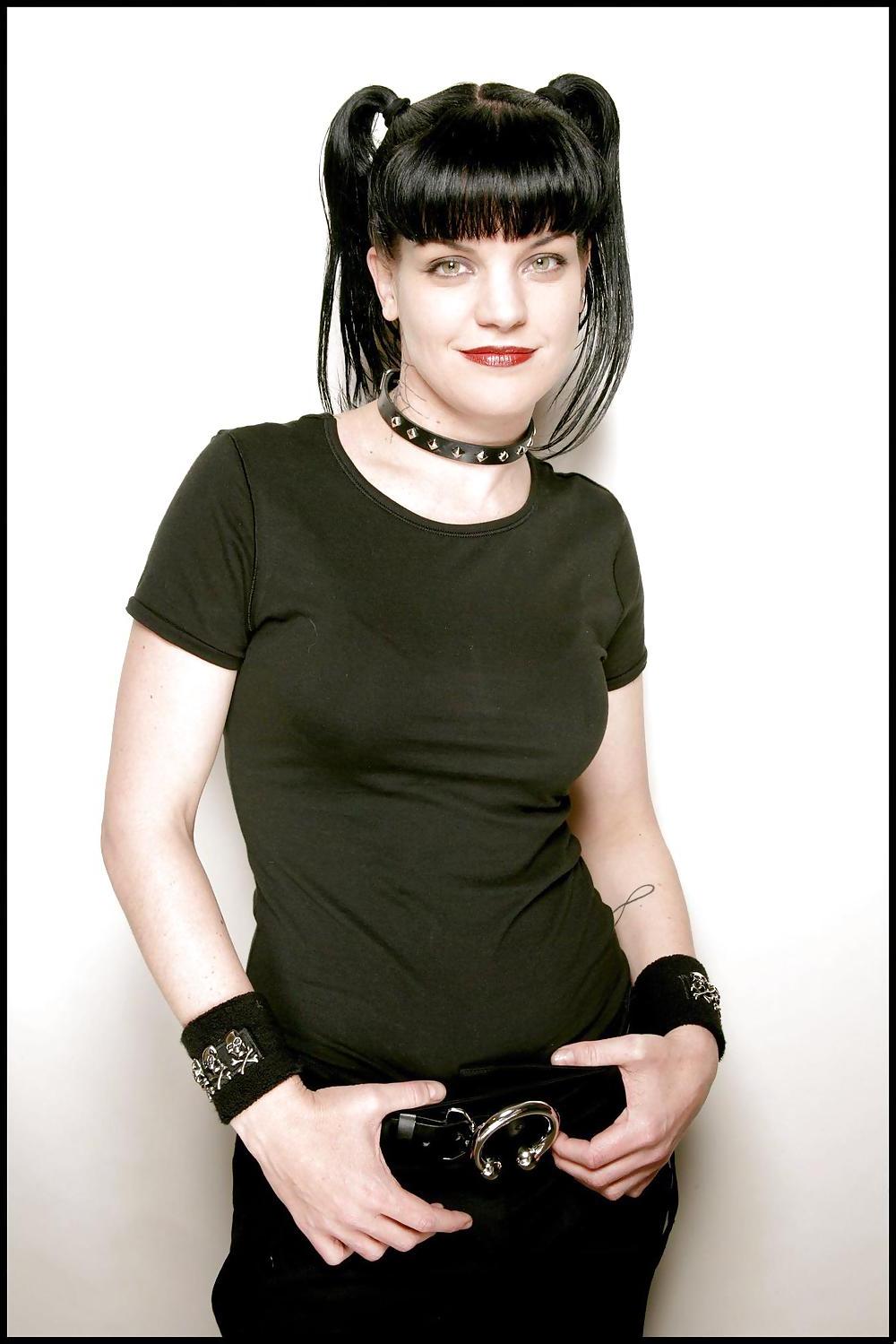 25P Pauley Perrette Ultimate NCIS Collection
