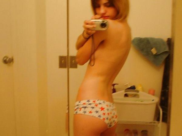 25P Skinny EMO selfshot and close up