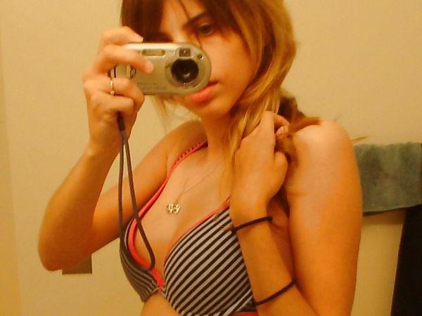 25P Skinny EMO selfshot and close up