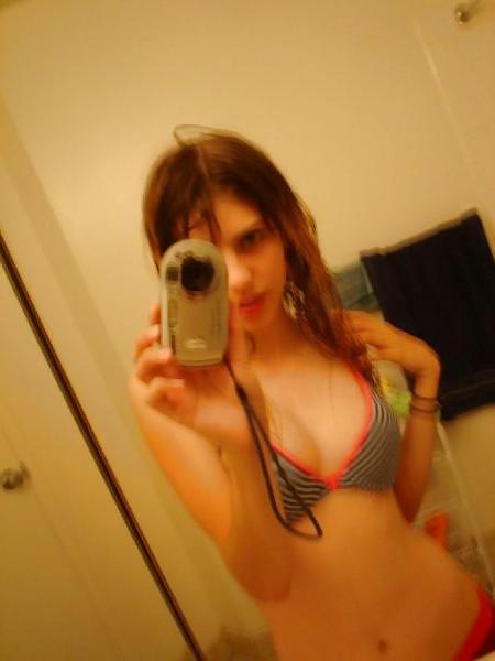 25P Skinny EMO selfshot and close up
