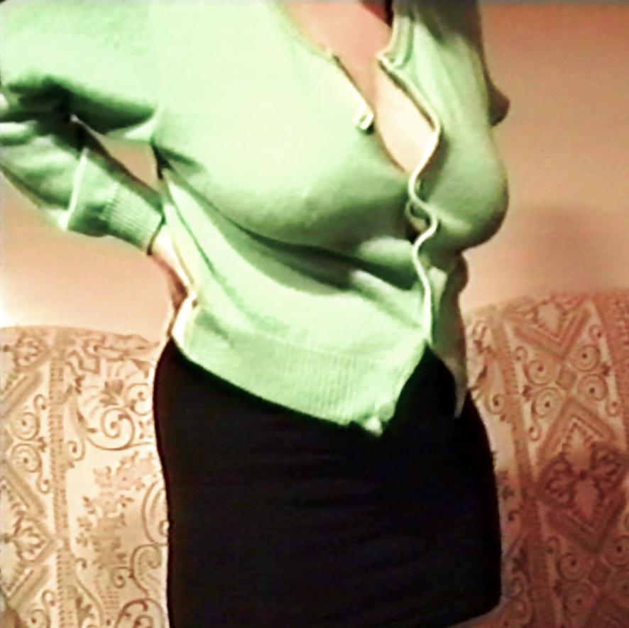 10P SAG - Mommies Big Bikini Boobs In & Out Green Sweater 08