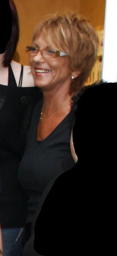 10P German Milfs