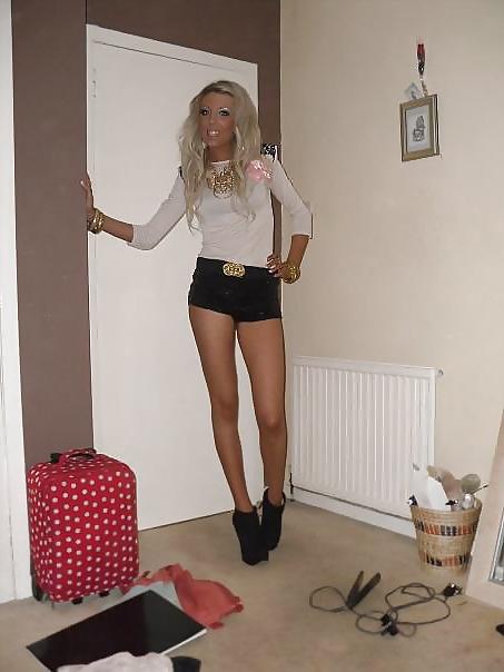 25P Hot babes 34