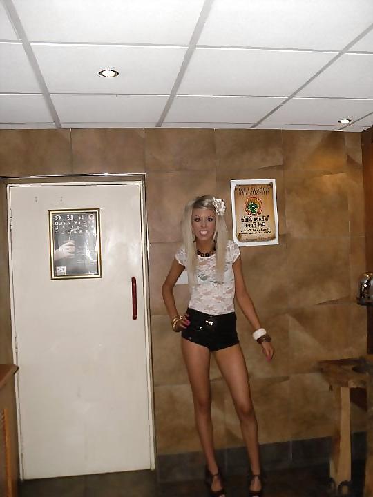 25P Hot babes 34