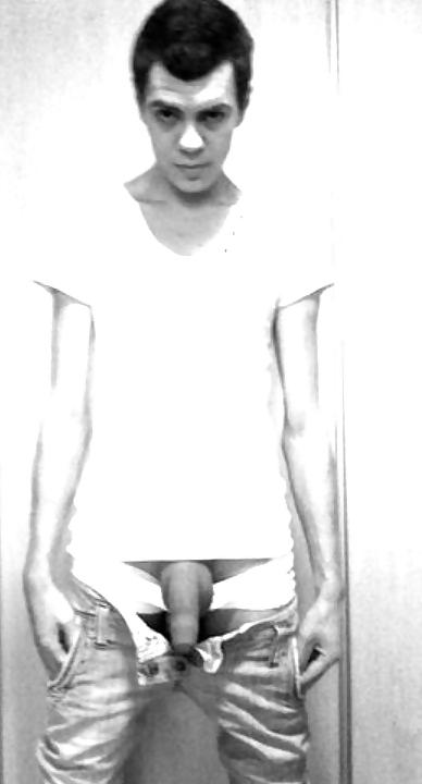 21P Young boy with cock 20 cm
